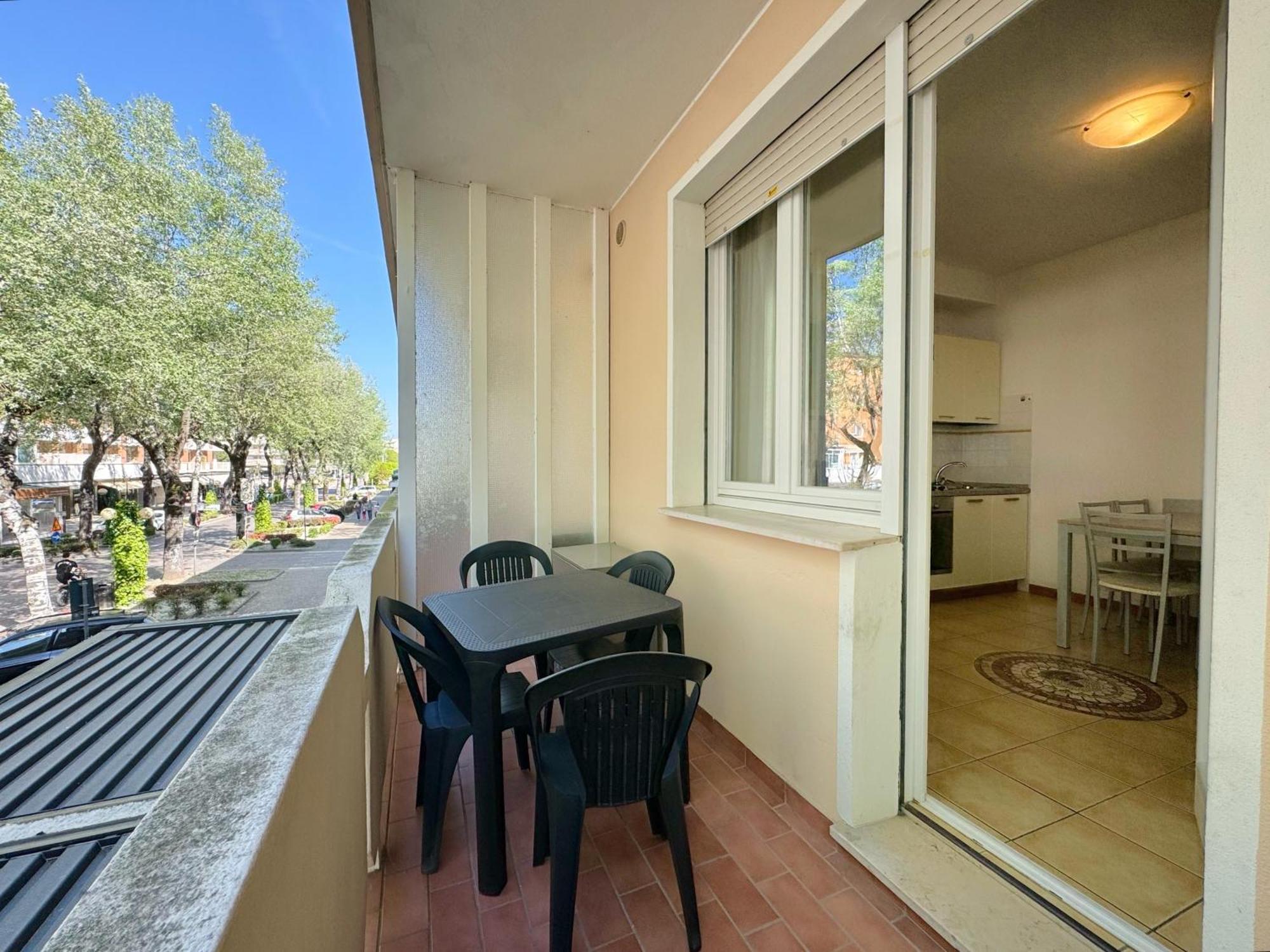 Condominio Bussola Бибионе Екстериор снимка